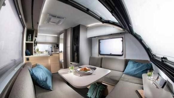 Adria Action 391 LH*1.500KG*EL.FB.-TEMP.*SCHWENK-TISCH - Ρυμουλκούμενο τροχόσπιτο: φωτογραφία 3 Adria Action 391 LH*1.500KG*EL.FB.-TEMP.*SCHWENK-TISCH - Ρυμουλκούμενο τροχόσπιτο: φωτογραφία 3