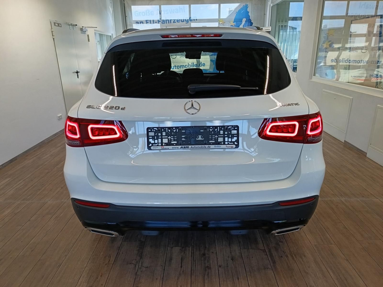 Mercedes-Benz GLC 220d AMG Line 4MATIC*AHK*NAVI*LED*R-KAM*DAB* - SUV: φωτογραφία 5 Mercedes-Benz GLC 220d AMG Line 4MATIC*AHK*NAVI*LED*R-KAM*DAB* - SUV: φωτογραφία 5