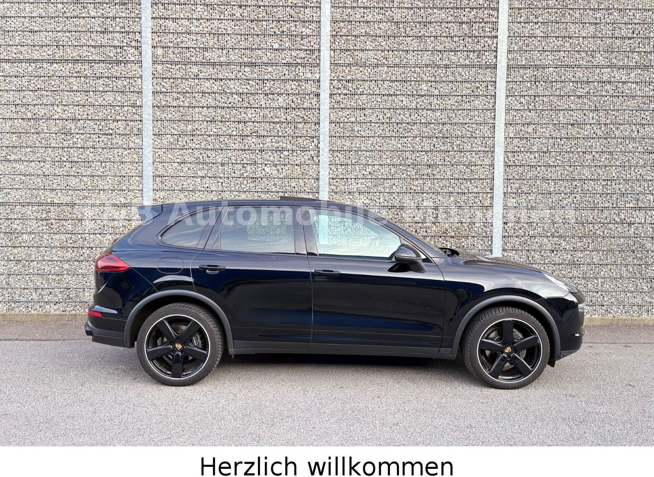 Porsche Cayenne Diesel*Panorama*BOSE*Kamera*PDLS*21Zoll* - SUV: φωτογραφία 4 Porsche Cayenne Diesel*Panorama*BOSE*Kamera*PDLS*21Zoll* - SUV: φωτογραφία 4