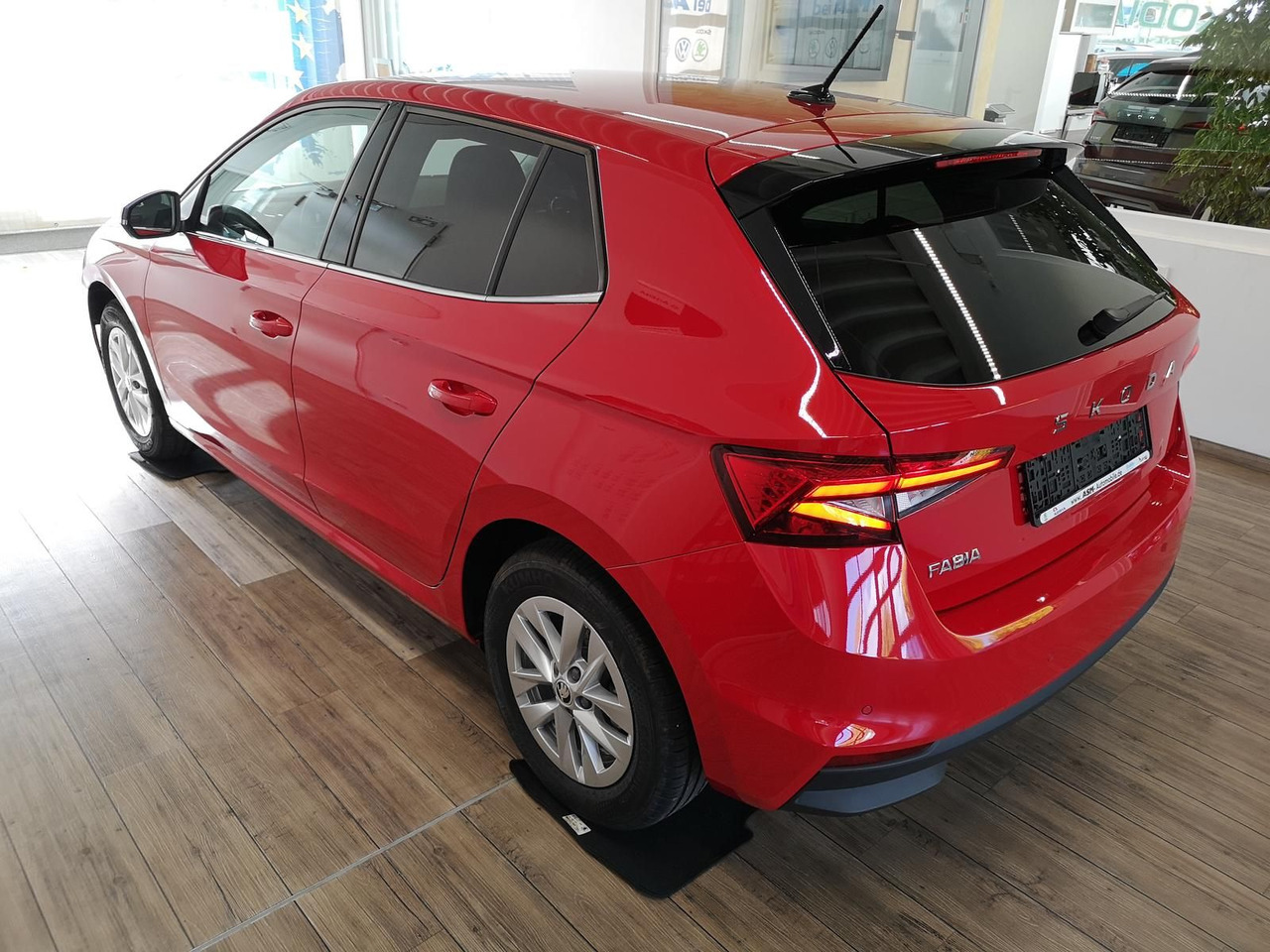 Skoda Fabia Selection 1,0TSIDSG+AHK-VORBER+LED+DAB+SHZ - Λιμουζίνα/ Sedan: φωτογραφία 3 Skoda Fabia Selection 1,0TSIDSG+AHK-VORBER+LED+DAB+SHZ - Λιμουζίνα/ Sedan: φωτογραφία 3