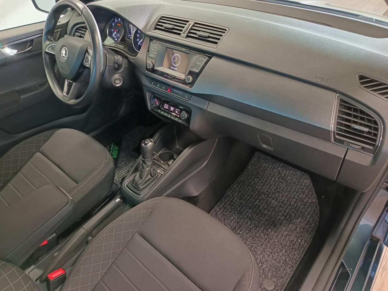 Αυτοκίνητο Skoda Fabia Style 1,2 TSI 81 kW DSG*PDC*SHZ*TEMP*KLIMA: φωτογραφία 17 Αυτοκίνητο Skoda Fabia Style 1,2 TSI 81 kW DSG*PDC*SHZ*TEMP*KLIMA: φωτογραφία 17