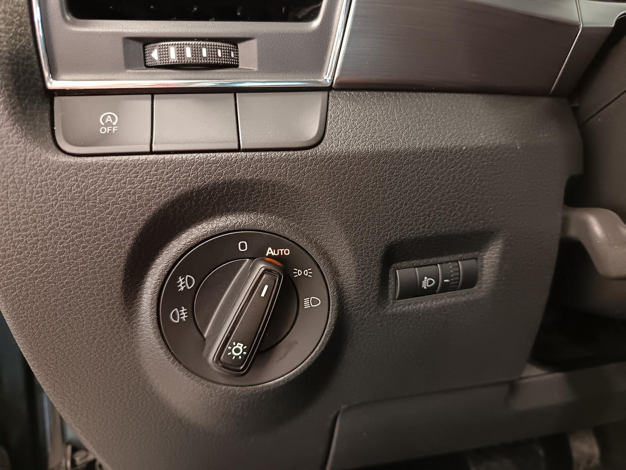 Αυτοκίνητο Skoda Fabia Style 1,2 TSI 81 kW DSG*PDC*SHZ*TEMP*KLIMA: φωτογραφία 23 Αυτοκίνητο Skoda Fabia Style 1,2 TSI 81 kW DSG*PDC*SHZ*TEMP*KLIMA: φωτογραφία 23