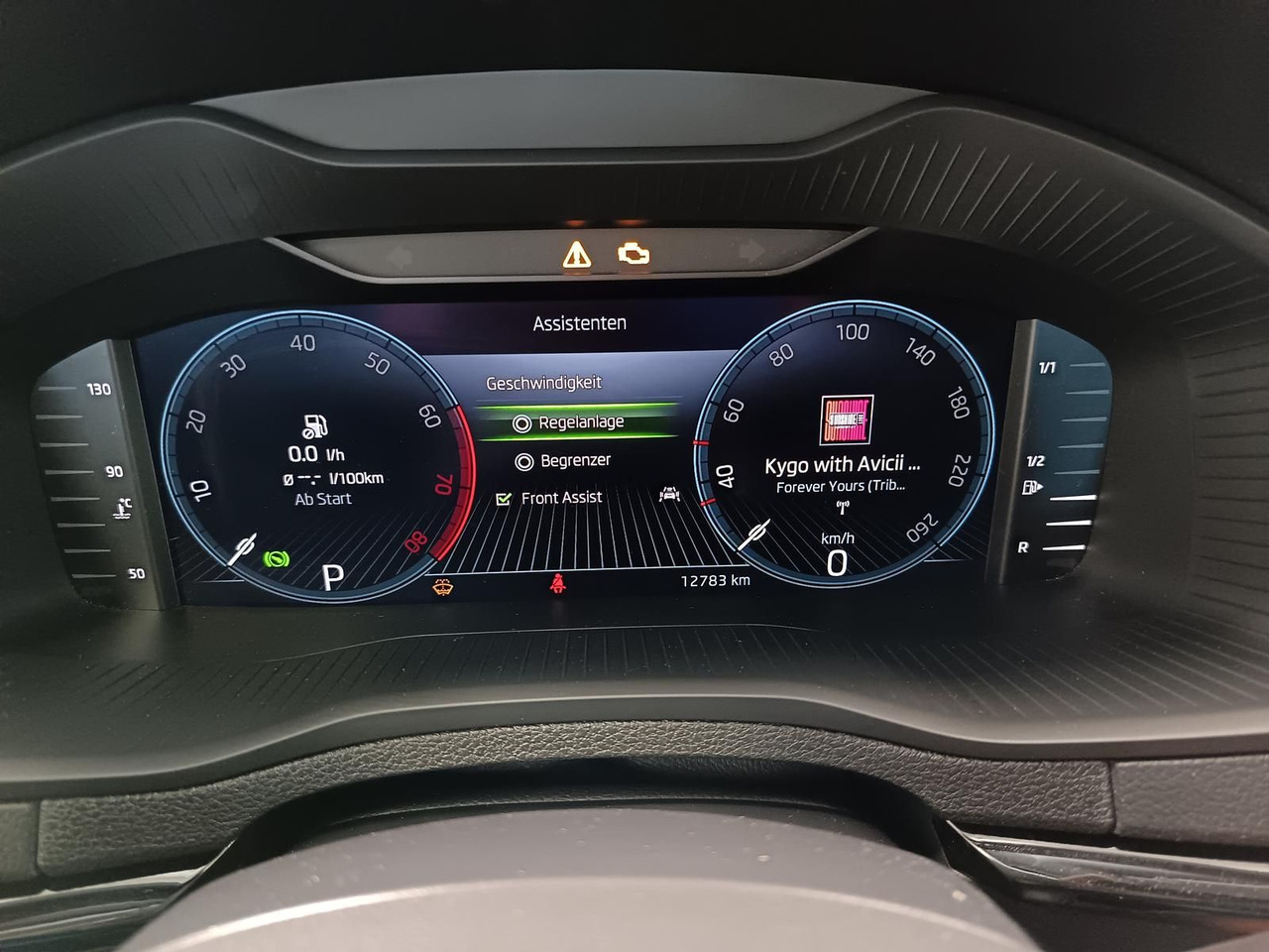 SUV Skoda Karoq Style 1,5TSI DSG*AHK-VORBER*NAVI*LED*R-KAM: φωτογραφία 8 SUV Skoda Karoq Style 1,5TSI DSG*AHK-VORBER*NAVI*LED*R-KAM: φωτογραφία 8