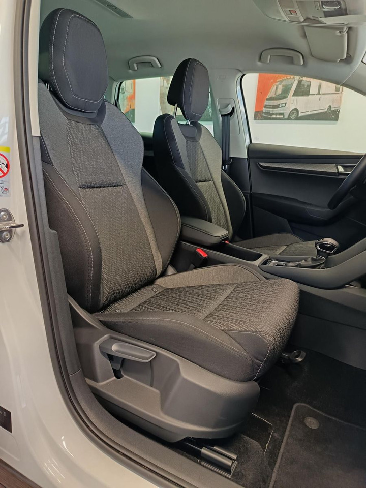 SUV Skoda Karoq Style 1,5TSI DSG*AHK-VORBER*NAVI*LED*R-KAM: φωτογραφία 19 SUV Skoda Karoq Style 1,5TSI DSG*AHK-VORBER*NAVI*LED*R-KAM: φωτογραφία 19