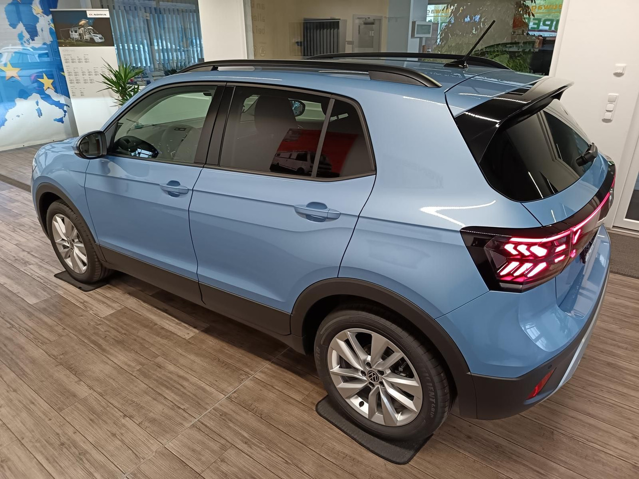 Volkswagen T-Cross Life 1.5 TSI DSG*AHK*MATRIX LED*ACC*SHZ* - SUV: φωτογραφία 4 Volkswagen T-Cross Life 1.5 TSI DSG*AHK*MATRIX LED*ACC*SHZ* - SUV: φωτογραφία 4