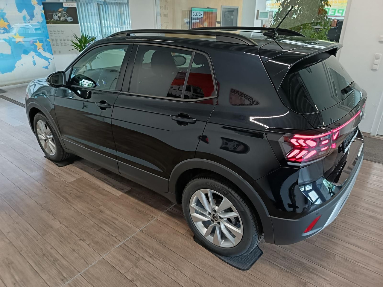 Volkswagen T-Cross Life 1.5 TSI DSG*AHK*MATRIX LED*ACC*SHZ* - SUV: φωτογραφία 4 Volkswagen T-Cross Life 1.5 TSI DSG*AHK*MATRIX LED*ACC*SHZ* - SUV: φωτογραφία 4