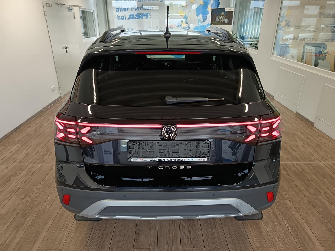 Volkswagen T-Cross Life 1.5 TSI DSG*AHK*MATRIX LED*ACC*SHZ* - SUV: φωτογραφία 5 Volkswagen T-Cross Life 1.5 TSI DSG*AHK*MATRIX LED*ACC*SHZ* - SUV: φωτογραφία 5