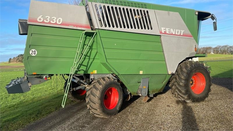 Θεριζοαλωνιστική μηχανή Fendt 6330: φωτογραφία 6