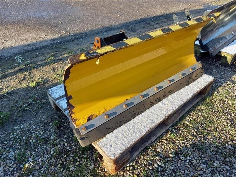 GMR FS1300L Med A-ramme kat. 0 eller Stiga Titan ophæn - Εκχιονιστικό μαχαίρι για Γεωργικά μηχανήματα: φωτογραφία 1 GMR FS1300L Med A-ramme kat. 0 eller Stiga Titan ophæn - Εκχιονιστικό μαχαίρι για Γεωργικά μηχανήματα: φωτογραφία 1
