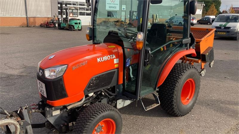 Kubota B2261 med 120 cm kost og udlægger - Δημοτικό τρακτέρ: φωτογραφία 3 Kubota B2261 med 120 cm kost og udlægger - Δημοτικό τρακτέρ: φωτογραφία 3