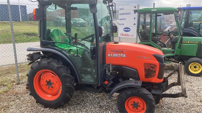Kubota STW37 Kun 1145 timer - Δημοτικό τρακτέρ: φωτογραφία 1 Kubota STW37 Kun 1145 timer - Δημοτικό τρακτέρ: φωτογραφία 1