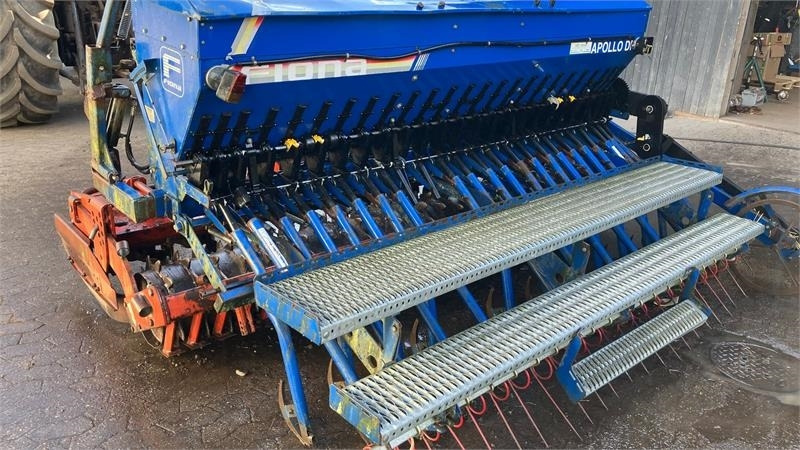 Kuhn HR 3001 M med Fiona Apollo - Σπαρτική με σβάρνα: φωτογραφία 3 Kuhn HR 3001 M med Fiona Apollo - Σπαρτική με σβάρνα: φωτογραφία 3