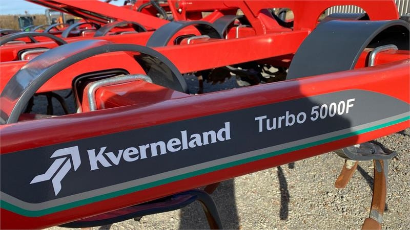 Kverneland TURBO 5000 Foldbar - Σβάρνα: φωτογραφία 3 Kverneland TURBO 5000 Foldbar - Σβάρνα: φωτογραφία 3