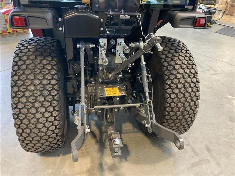 Massey Ferguson 1740 HC - Δημοτικό τρακτέρ: φωτογραφία 4 Massey Ferguson 1740 HC - Δημοτικό τρακτέρ: φωτογραφία 4
