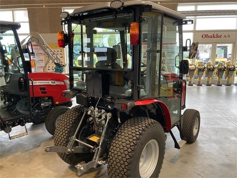 Massey Ferguson 1740 HC - Δημοτικό τρακτέρ: φωτογραφία 3 Massey Ferguson 1740 HC - Δημοτικό τρακτέρ: φωτογραφία 3