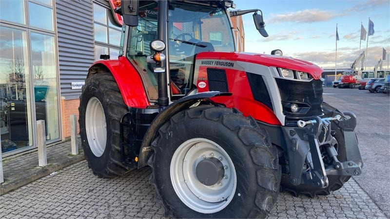 Massey Ferguson 6S.165 Dyna 6 Exclusive - Τρακτέρ: φωτογραφία 5 Massey Ferguson 6S.165 Dyna 6 Exclusive - Τρακτέρ: φωτογραφία 5