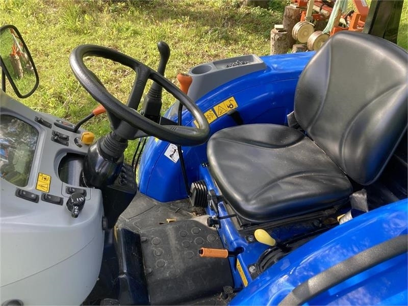New Holland Boomer 55 HST med frontlift - Δημοτικό τρακτέρ: φωτογραφία 4 New Holland Boomer 55 HST med frontlift - Δημοτικό τρακτέρ: φωτογραφία 4
