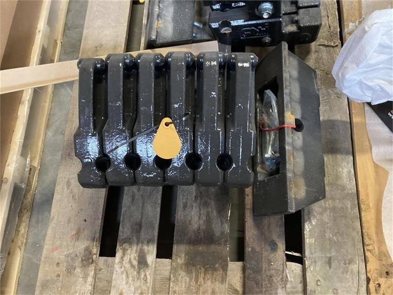 New Holland Boomer til 35-40-50-55 - Αντίβαρο: φωτογραφία 4 New Holland Boomer til 35-40-50-55 - Αντίβαρο: φωτογραφία 4