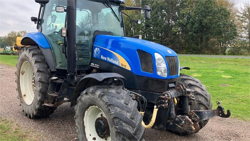 New Holland TS 115 A  - Τρακτέρ: φωτογραφία 2 New Holland TS 115 A  - Τρακτέρ: φωτογραφία 2