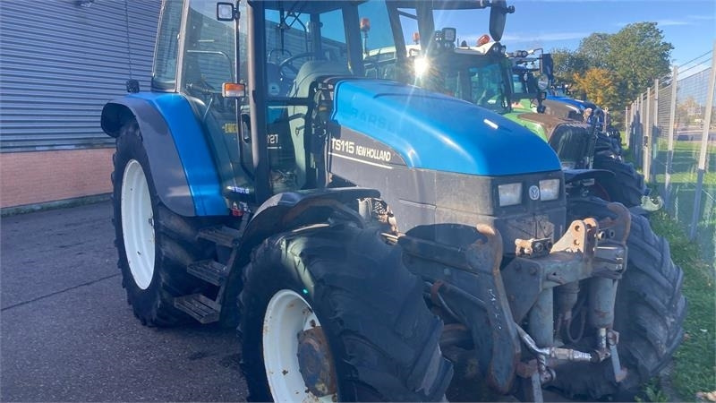 New Holland TS115  - Τρακτέρ: φωτογραφία 1 New Holland TS115  - Τρακτέρ: φωτογραφία 1