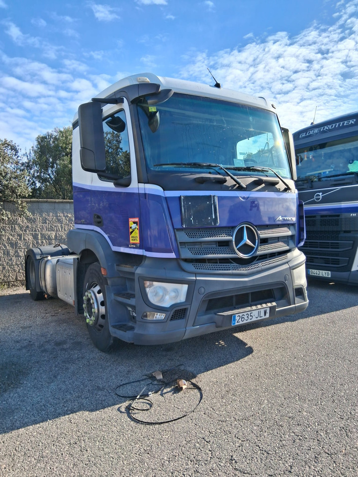 Mercedes 1843LS - Τράκτορας: φωτογραφία 3 Mercedes 1843LS - Τράκτορας: φωτογραφία 3