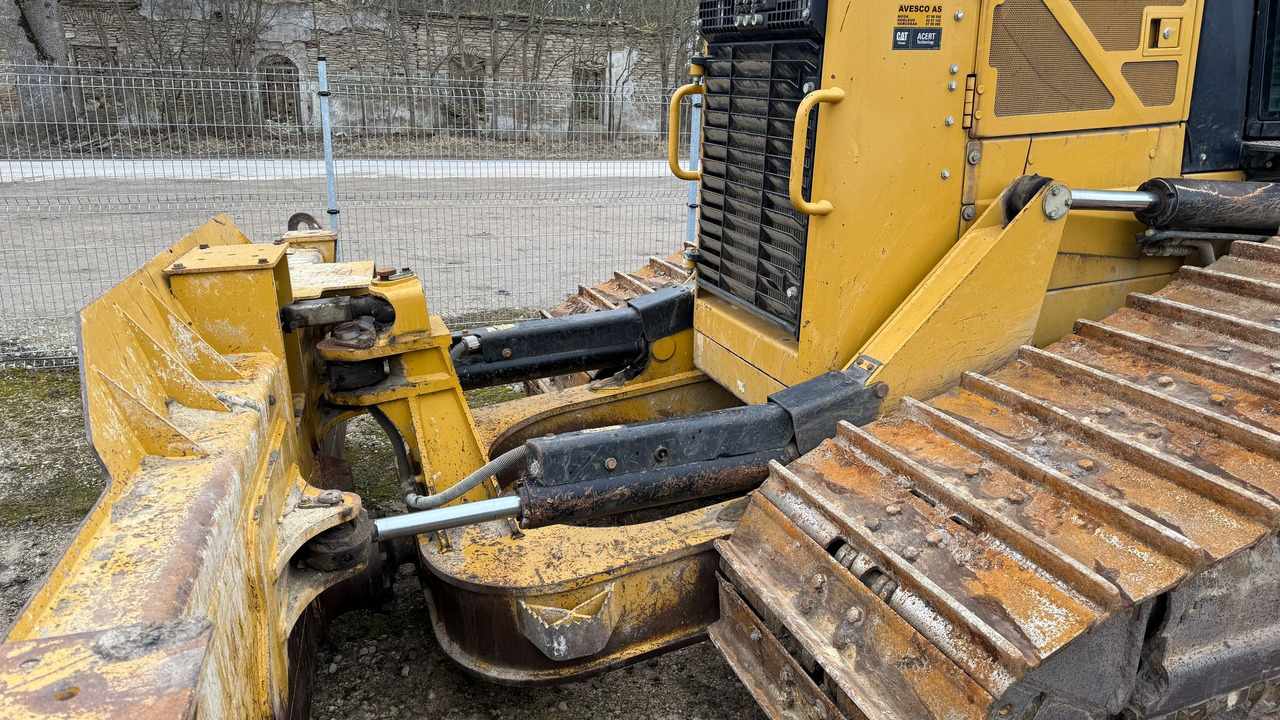 CAT D6N LGP - Μπουλντόζα: φωτογραφία 2 CAT D6N LGP - Μπουλντόζα: φωτογραφία 2