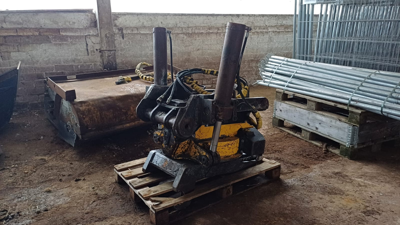 ENGCON EC30 - Σύστημα tiltrotator: φωτογραφία 1 ENGCON EC30 - Σύστημα tiltrotator: φωτογραφία 1