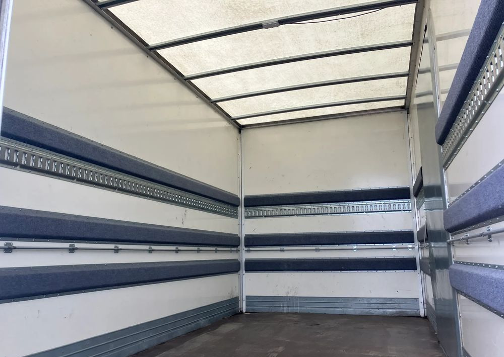 Iveco DAILY 35C16 kontener kurierka 3.0 silnik - Επαγγελματικό αυτοκίνητο κόφα: φωτογραφία 5 Iveco DAILY 35C16 kontener kurierka 3.0 silnik - Επαγγελματικό αυτοκίνητο κόφα: φωτογραφία 5