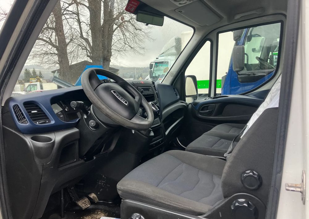 Επαγγελματικό αυτοκίνητο κόφα Iveco DAILY 35C16 kontener kurierka winda: φωτογραφία 6