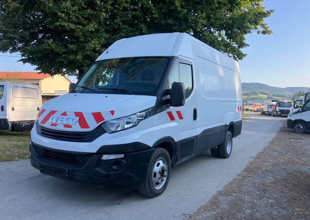 Iveco Daily 35c16 blaszak KLIMA SPROWADZONY serwisówka - Βαν: φωτογραφία 1 Iveco Daily 35c16 blaszak KLIMA SPROWADZONY serwisówka - Βαν: φωτογραφία 1