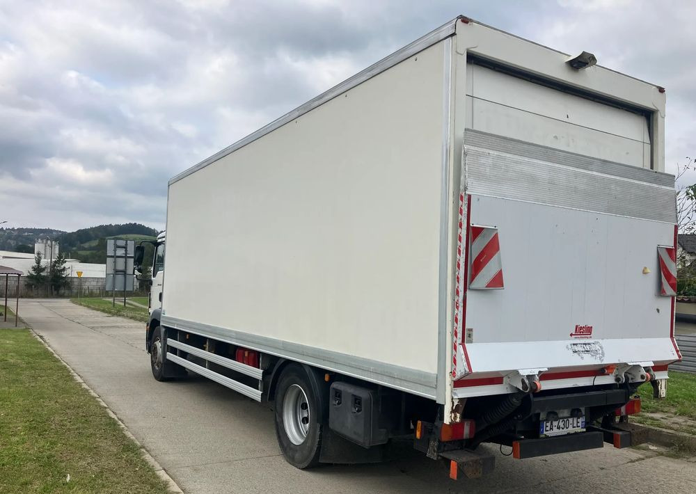 MAN MAN 18.290 kurierka kontener - Φορτηγό κόφα: φωτογραφία 4 MAN MAN 18.290 kurierka kontener - Φορτηγό κόφα: φωτογραφία 4