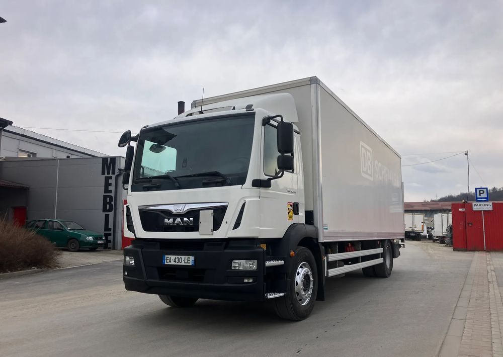 MAN MAN 18.290 kurierka kontener - Φορτηγό κόφα: φωτογραφία 1 MAN MAN 18.290 kurierka kontener - Φορτηγό κόφα: φωτογραφία 1