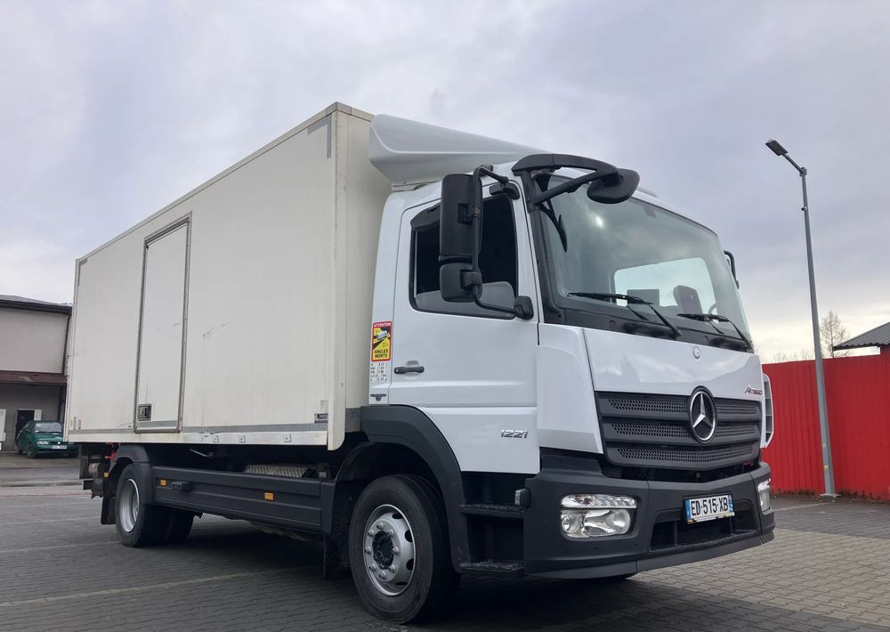 Mercedes-Benz ATEGO 1218 KURIERKA KONTENER 15 PALET - Φορτηγό κόφα: φωτογραφία 2 Mercedes-Benz ATEGO 1218 KURIERKA KONTENER 15 PALET - Φορτηγό κόφα: φωτογραφία 2