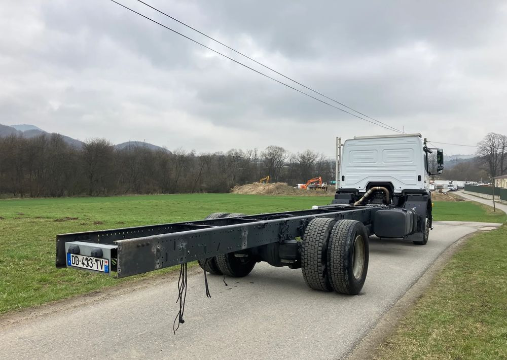 Mercedes-Benz Mercedes Axor 1829 Rama do zabudowy kiper beczka hakowiec laweta - Φορτηγό σασί: φωτογραφία 4 Mercedes-Benz Mercedes Axor 1829 Rama do zabudowy kiper beczka hakowiec laweta - Φορτηγό σασί: φωτογραφία 4
