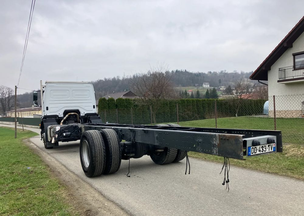 Mercedes-Benz Mercedes Axor 1829  Rama do zabudowy kiper beczka hakowiec laweta - Φορτηγό σασί: φωτογραφία 3 Mercedes-Benz Mercedes Axor 1829  Rama do zabudowy kiper beczka hakowiec laweta - Φορτηγό σασί: φωτογραφία 3