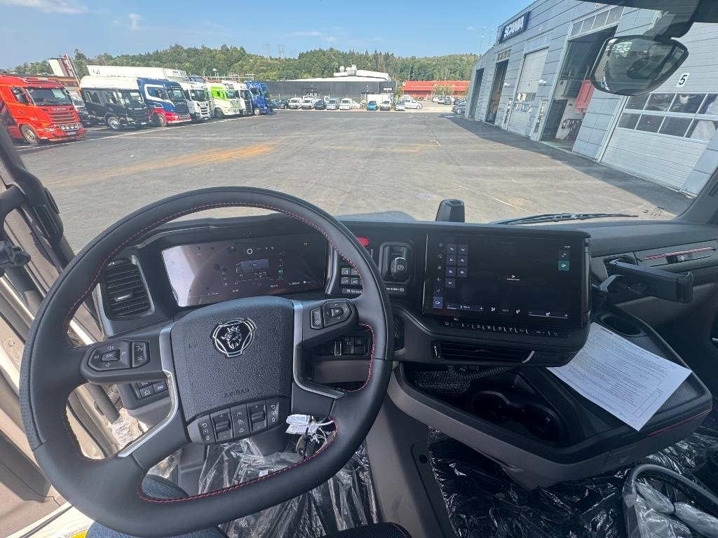 Φορτηγό φόρτωσης γάντζου Scania R 580 8x4*4 Joab med frontplog & sidoplogsfäste: φωτογραφία 9 Φορτηγό φόρτωσης γάντζου Scania R 580 8x4*4 Joab med frontplog & sidoplogsfäste: φωτογραφία 9