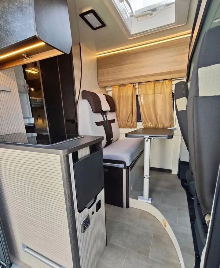 Νέα Αυτοκινούμενο βαν Fiat Ducato Rimor Horus 45 NEW AUTOMAT Grau Truma Diesel Lampen FULL LED 4-Sitzer: φωτογραφία 15