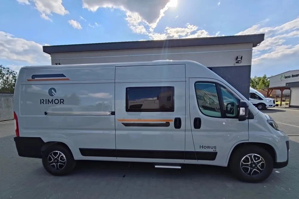 Fiat Ducato Rimor Horus 45 NEW AUTOMAT Grau Truma Diesel Lampen FULL LED 4-Sitzer - Αυτοκινούμενο βαν: φωτογραφία 5 Fiat Ducato Rimor Horus 45 NEW AUTOMAT Grau Truma Diesel Lampen FULL LED 4-Sitzer - Αυτοκινούμενο βαν: φωτογραφία 5