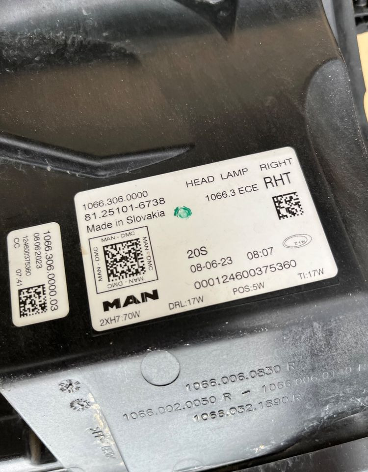 Lampa MAN TG3 TGX TGS nowy model reflektor RH - Φωτισμός για Φορτηγό: φωτογραφία 3 Lampa MAN TG3 TGX TGS nowy model reflektor RH - Φωτισμός για Φορτηγό: φωτογραφία 3