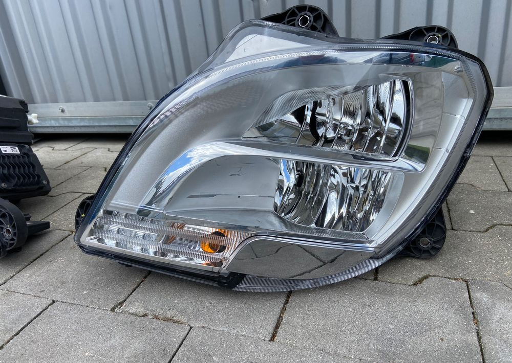 Lampy LED DAF XF 106 euro 6 komplet reflektory - Φωτισμός για Φορτηγό: φωτογραφία 3 Lampy LED DAF XF 106 euro 6 komplet reflektory - Φωτισμός για Φορτηγό: φωτογραφία 3