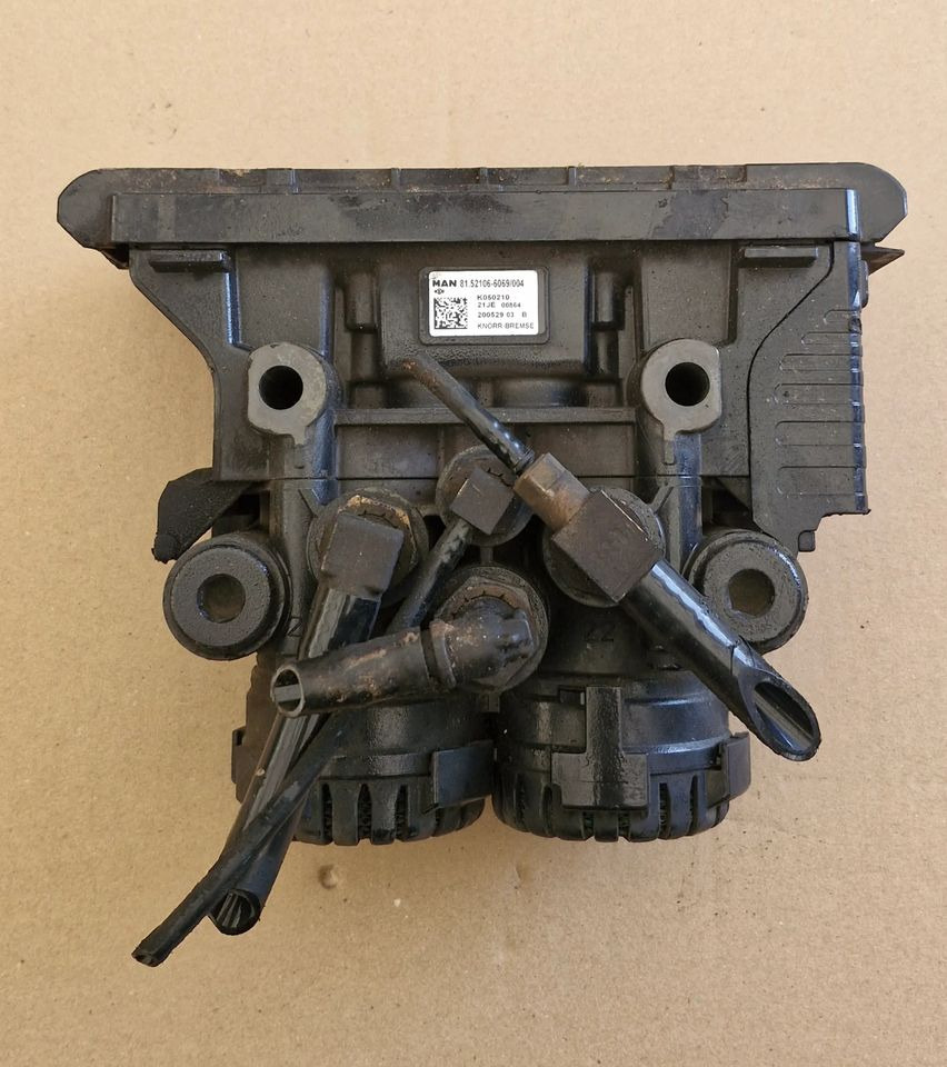MAN TG3 TGX MODULATOR ZAWÓR EBS 81.52106-6069 K050210 - Εξαρτήματα φρένων: φωτογραφία 1 MAN TG3 TGX MODULATOR ZAWÓR EBS 81.52106-6069 K050210 - Εξαρτήματα φρένων: φωτογραφία 1