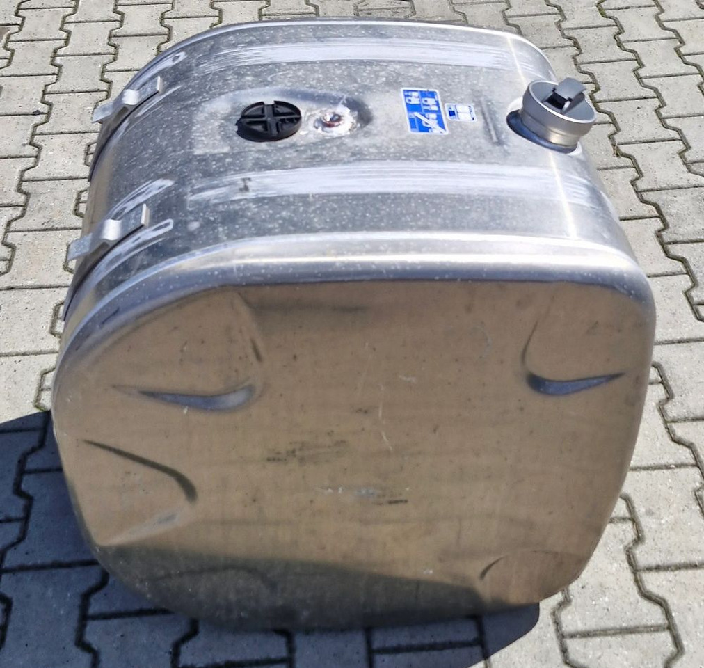 SCANIA R S ZBIORNIK PALIWA 200L NOWY - Σύστημα καυσίμου: φωτογραφία 4 SCANIA R S ZBIORNIK PALIWA 200L NOWY - Σύστημα καυσίμου: φωτογραφία 4
