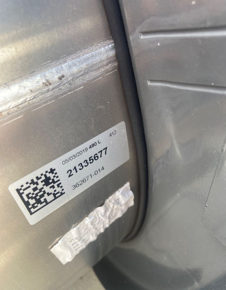 Zbiornik paliwa Volvo FH Renault 480 litrów bak jak nowy - Ρεζερβουάρ καυσίμου για Φορτηγό: φωτογραφία 4 Zbiornik paliwa Volvo FH Renault 480 litrów bak jak nowy - Ρεζερβουάρ καυσίμου για Φορτηγό: φωτογραφία 4