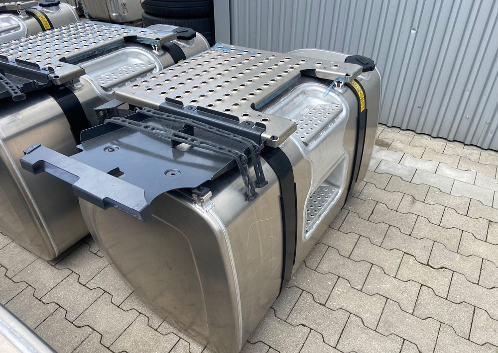 Zbiornik paliwa Volvo FH Renault 480 litrów bak jak nowy - Ρεζερβουάρ καυσίμου για Φορτηγό: φωτογραφία 2 Zbiornik paliwa Volvo FH Renault 480 litrów bak jak nowy - Ρεζερβουάρ καυσίμου για Φορτηγό: φωτογραφία 2