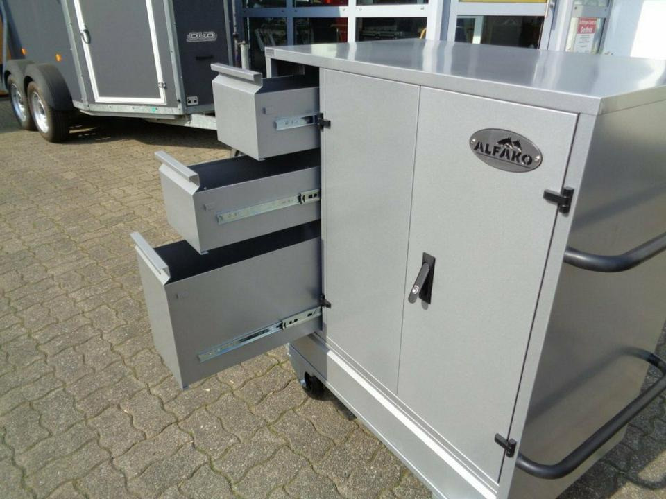 Anhänger Sattelschrank, fahrbar, abschließbar - Εργαλείο/ Εξοπλισμός: φωτογραφία 5 Anhänger Sattelschrank, fahrbar, abschließbar - Εργαλείο/ Εξοπλισμός: φωτογραφία 5