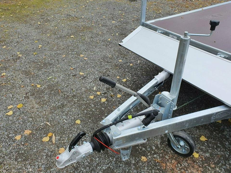 Τρέιλερ πλατφόρμα/ Καρότσα Böckmann PKW-Anhänger, 3500 kg, 13 Zoll, Hochlader: φωτογραφία 10 Τρέιλερ πλατφόρμα/ Καρότσα Böckmann PKW-Anhänger, 3500 kg, 13 Zoll, Hochlader: φωτογραφία 10