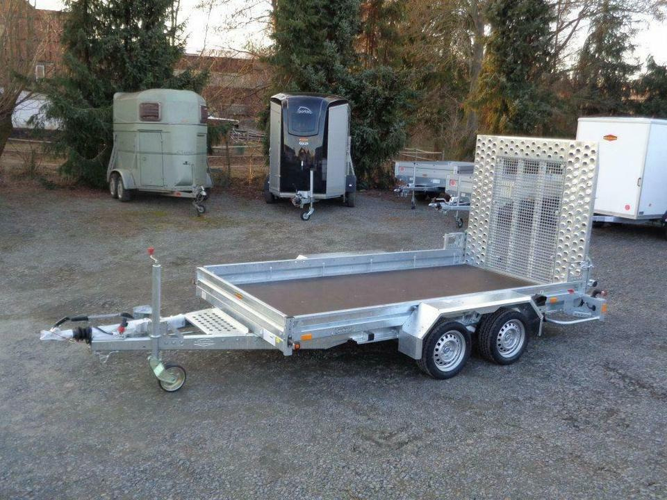 Böckmann, PKW-Anhänger, Baumaschinentransporter, 3,5 to. 100 km/h - Τρέιλερ μεταφοράς μηχανημάτων: φωτογραφία 1 Böckmann, PKW-Anhänger, Baumaschinentransporter, 3,5 to. 100 km/h - Τρέιλερ μεταφοράς μηχανημάτων: φωτογραφία 1