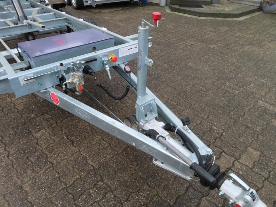 Μίσθωση  Böckmann, PKW Anhänger,Dreiseitenkipper, 3,5 to. Elektrokipper Böckmann, PKW Anhänger,Dreiseitenkipper, 3,5 to. Elektrokipper: φωτογραφία 10