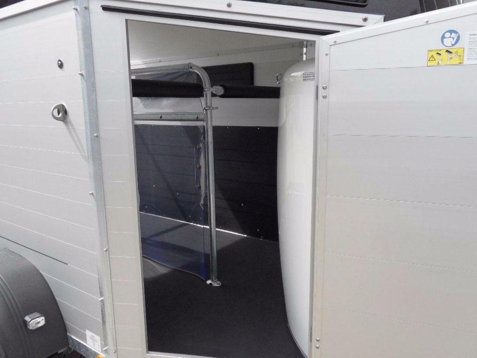 Böckmann Pferdeanhänger Champion R, Flügeltürkombi - Τρέιλερ μεταφοράς αλόγων: φωτογραφία 5 Böckmann Pferdeanhänger Champion R, Flügeltürkombi - Τρέιλερ μεταφοράς αλόγων: φωτογραφία 5