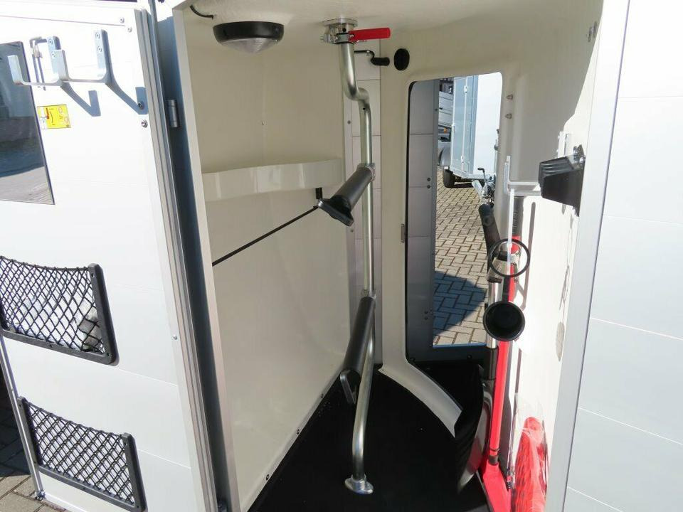 Böckmann, Pferdeanhänger, der neue Big Champion WCF 2025 - Τρέιλερ μεταφοράς αλόγων: φωτογραφία 3 Böckmann, Pferdeanhänger, der neue Big Champion WCF 2025 - Τρέιλερ μεταφοράς αλόγων: φωτογραφία 3